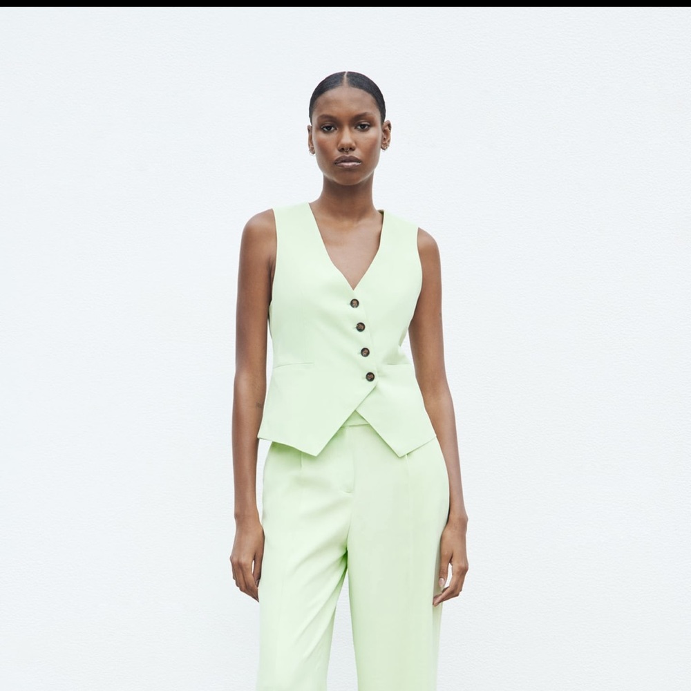 ZARA- asymmetric vest light green